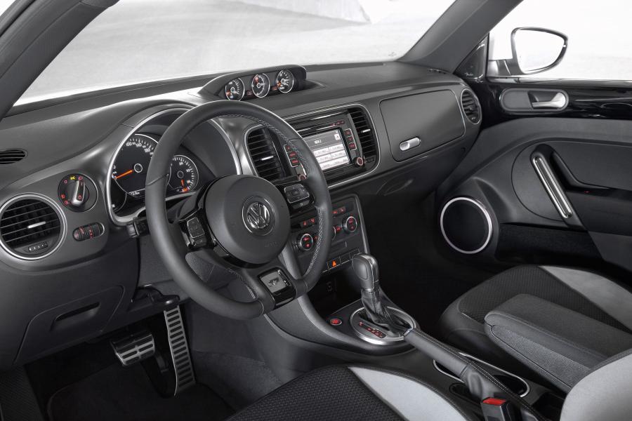  Volkswagen Beetle R-Line 2013 года  (фото 3 из 6)